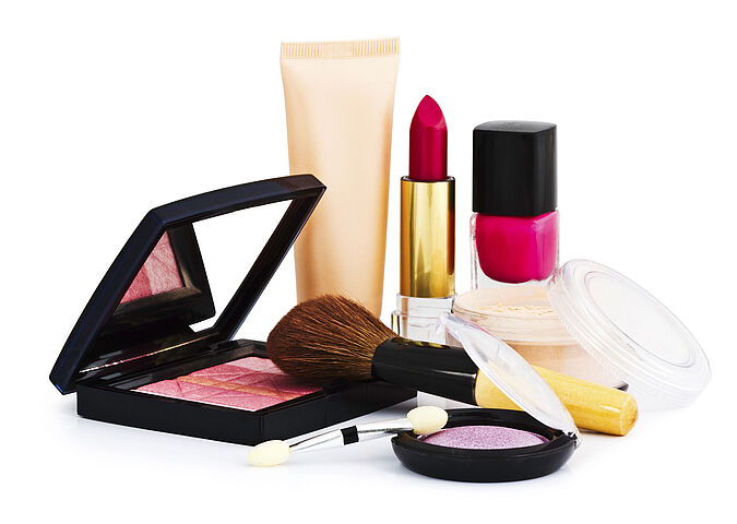 WESSLING provides advice on implementing the German cosmetics regulations with respect to decorative cosmetics.